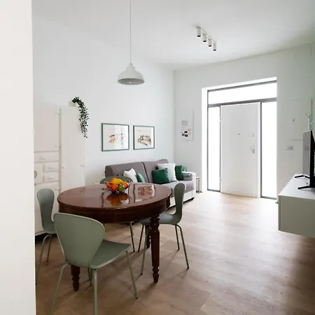 New Lovely Near The Metro A Apartament Rzym